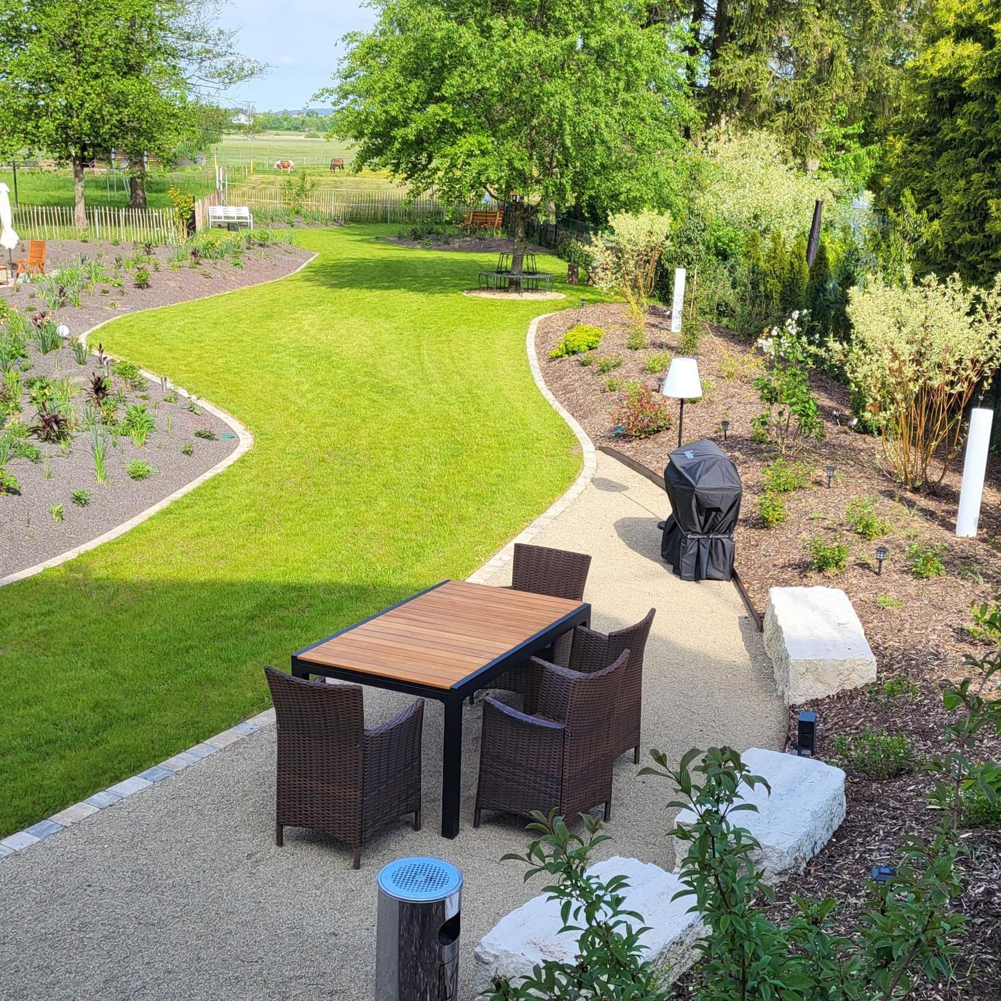 Komfort Ferienwohnungen Mit Wellness-Garten - Gaestehaus Am Bachlauf - Losheim Am See Pokoj fotografie